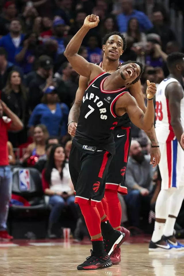 鲁鸣的带领 鲁鸣的带领