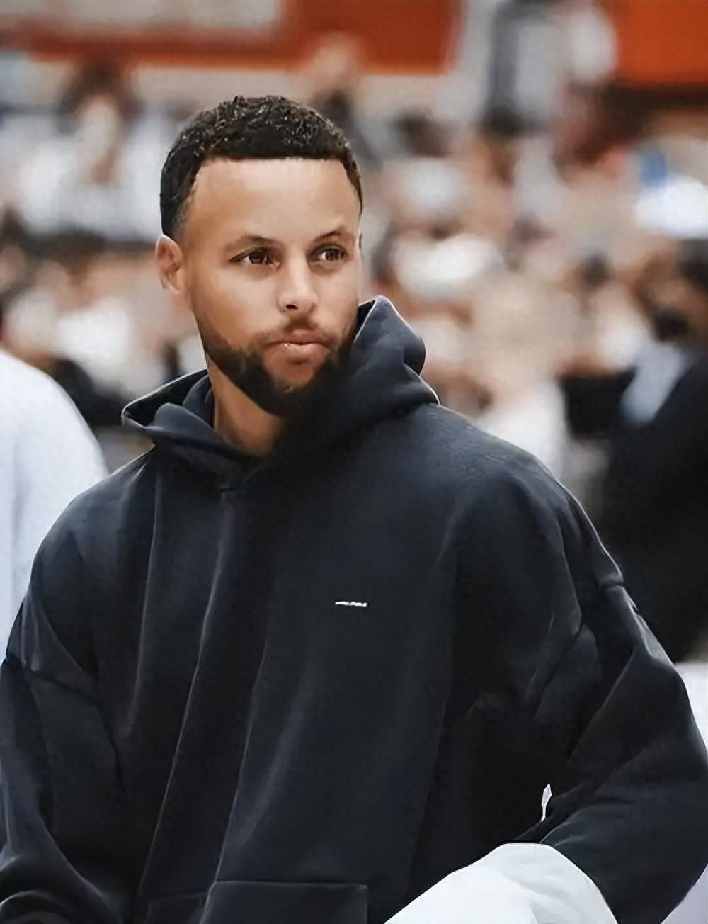 防守意识出 防守意识出